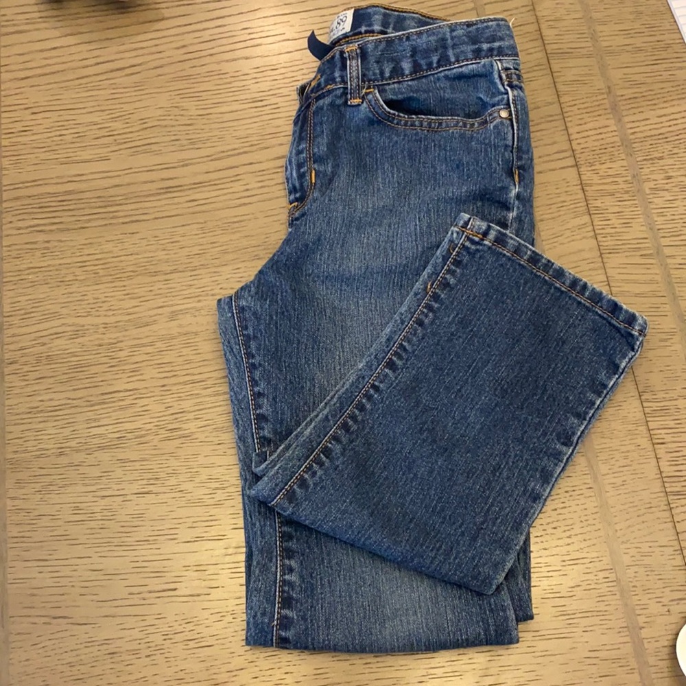 Used like new. The children’s place girls jeans size 14 skinny stretch